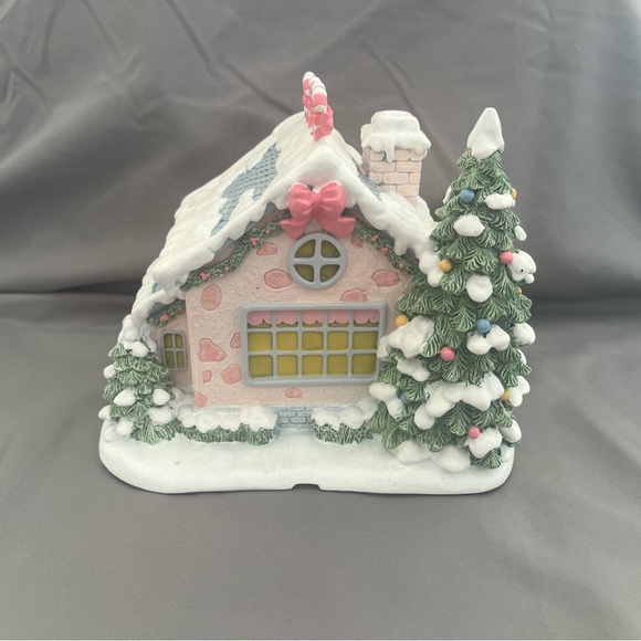 Precious Moments Christmas Village Collection - Picture 2 of 15